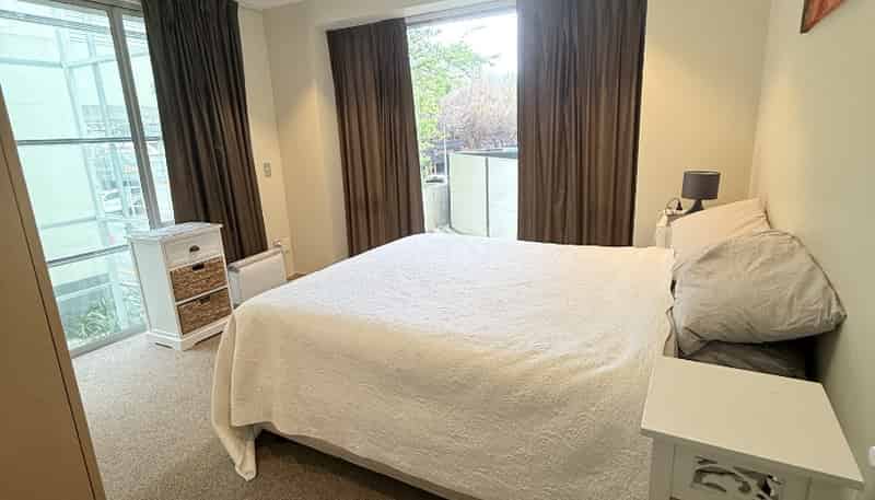 B27/10 Ebor Street, Te Aro