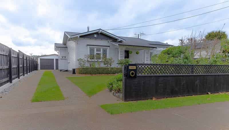 18 Godwin Crescent, College Estate