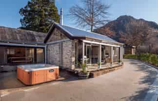 9 Gala Burn Lane, Manse Cottage, Arrowtown