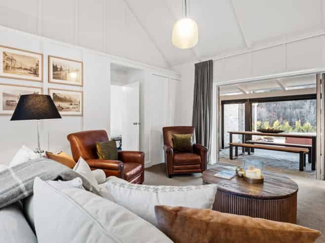 9 Gala Burn Lane, Manse Cottage, Arrowtown