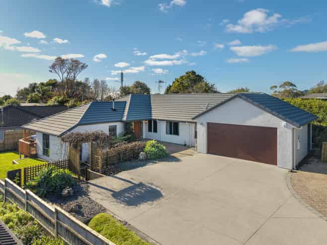 2 Holcombrooke Lane, Welcome Bay