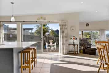 718 Acacia Bay Road, Acacia Bay