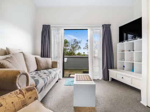 22/30A Westward Ho, Glen Eden