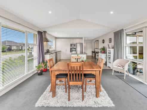 43 Sherborne Drive, ROLLESTON