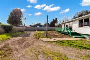 14 Cherry Grove, TUAKAU