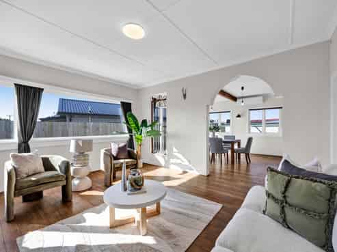 11 Mcnaughton Street, Waitara