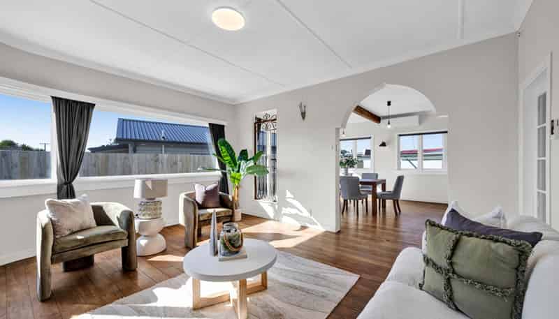 11 McNaughton Street, Waitara
