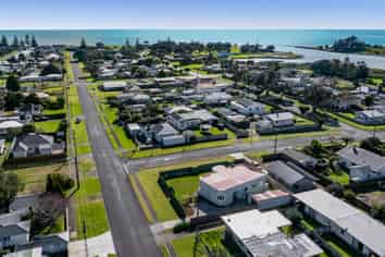 11 McNaughton Street, Waitara