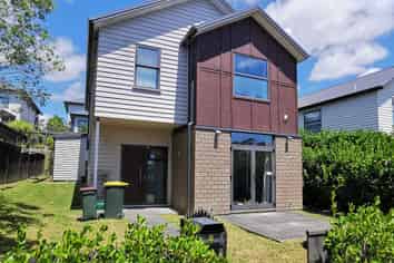 6 Lane Cameron Place, Flat Bush
