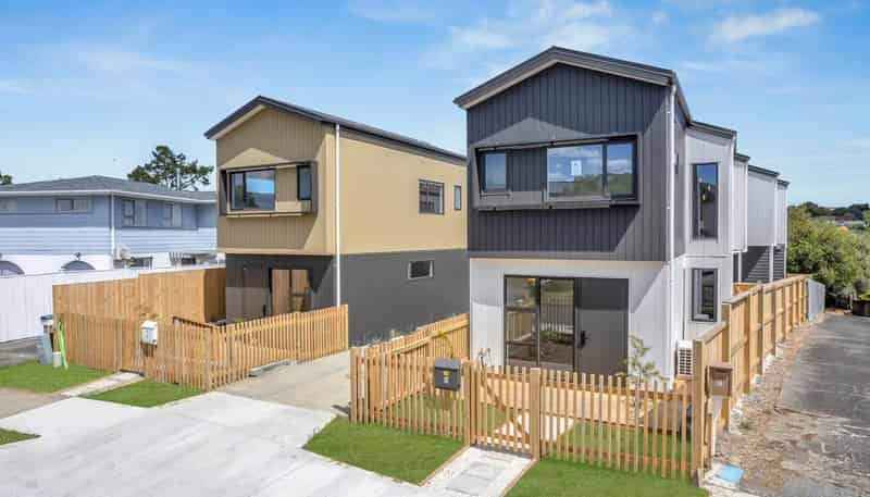 73A & 73E Archmillen Avenue, Pakuranga Heights