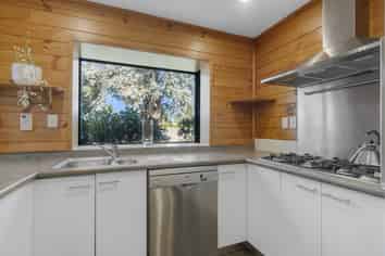 5 Totara Drive, Oxford
