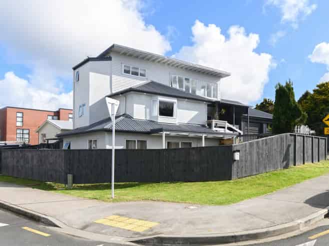 56  Freeland Avenue, Mount Roskill
