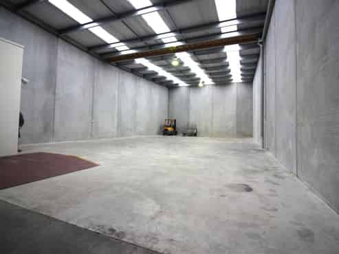 Modern Orbit Drive industrial - 442sqm