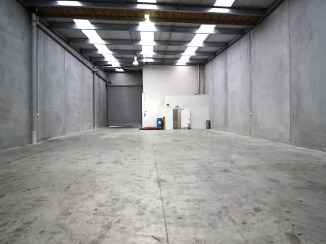 Modern Orbit Drive industrial - 442sqm