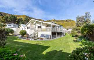 17 Te Miha Crescent, Cape Palliser