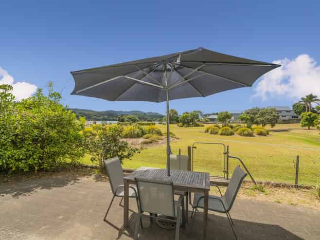 10 Ajax Head, Pauanui
