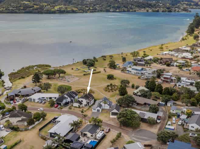 10 Ajax Head, Pauanui