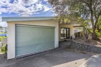 10A Cedar Heights Ave, Massey