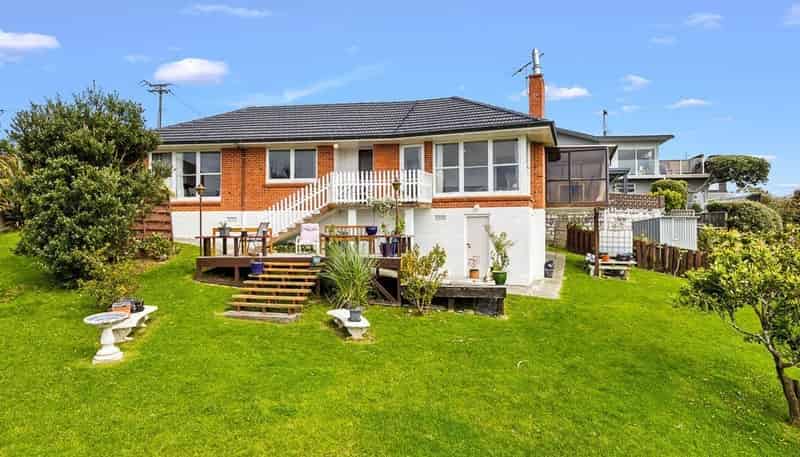 9 Elizabeth Place, Mairangi Bay