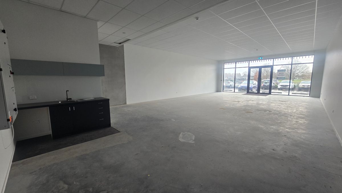 New Retail Complex, 3 Units Left - Näkymä 5