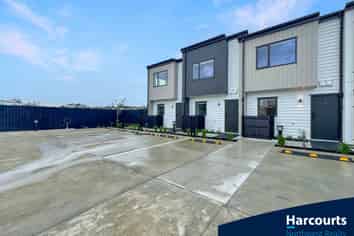 7/48 Moire Road, Massey