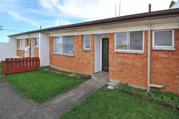 2/28 Victoria Road, Papatoetoe