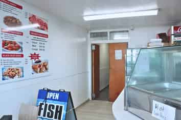 Prime Freehold Commercial Shop in Papakura!