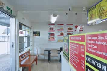 Prime Freehold Commercial Shop in Papakura!