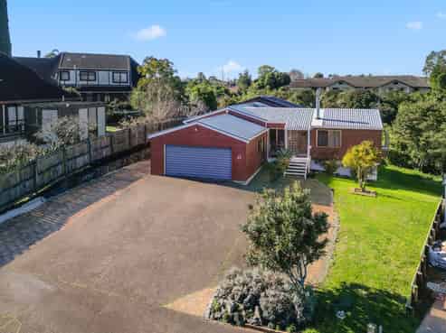 12 Channing Crescent, Botany Downs
