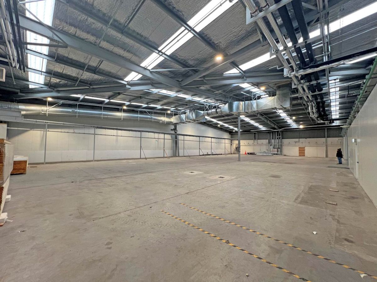 AFFORDABLE AND FUNCTIONAL WAREHOUSING – pohled 4