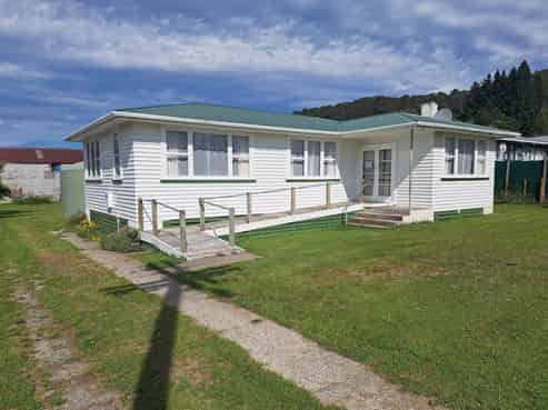 10 Amiria Avenue, Ruatoria and Surrounds