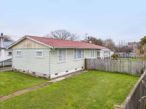 77 Iorns Street North, Masterton