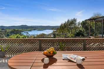 76 Brick Bay Drive, Sandspit