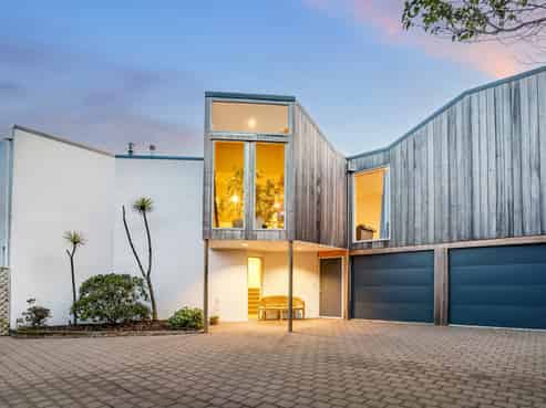 73 Viewmont Drive, Harbour View