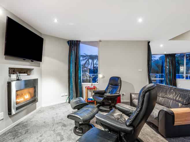 73 Viewmont Drive, Harbour View