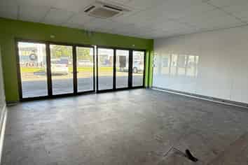 HOSPITALITY ON ROSEBANK ROAD
