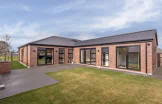 5 Hobbs Lane, Harewood