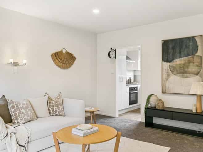 15B Caesars Place, Churton Park