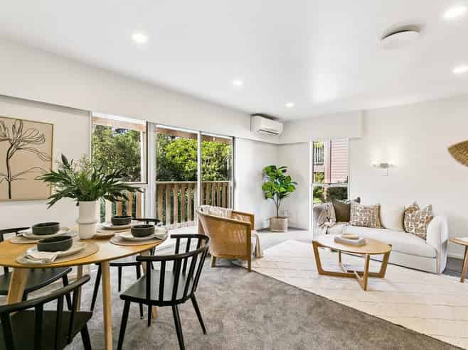 15B Caesars Place, Churton Park