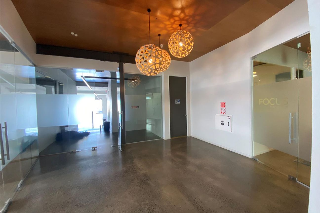 Modern Grey Lynn Office - Widok 6
