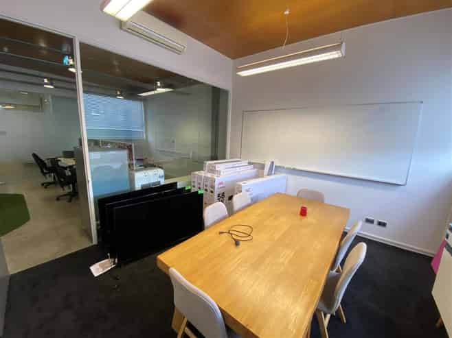 Modern Grey Lynn Office