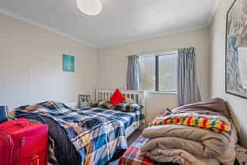 Units 1-3/91 Waikawa Road, Picton