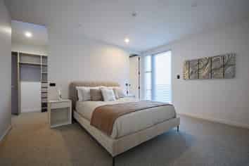 1210 Awhitu Road, Pollok