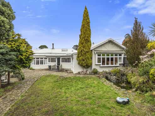 19 Middleton Road, Kew