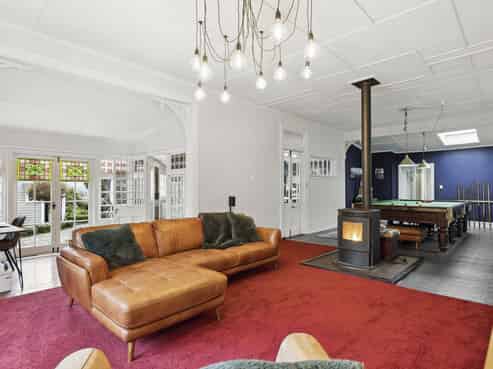 19 Middleton Road, Kew