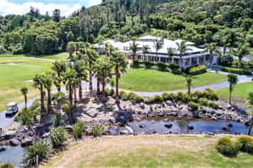 2 Pinehurst Drive, Pauanui