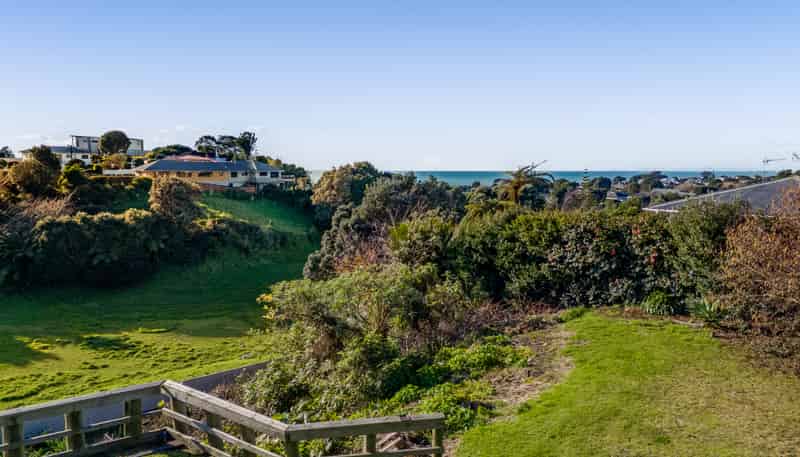 9 Moana Crescent, Blagdon