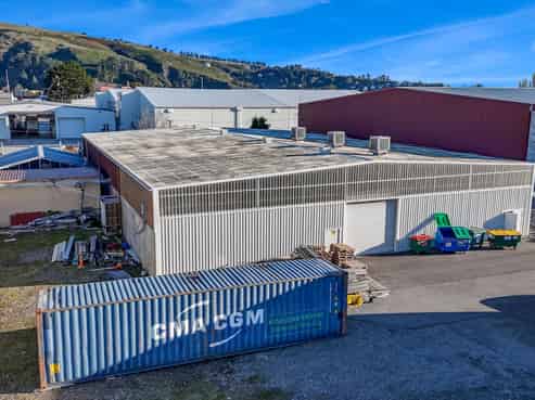 Cost effective manufacturing or storage