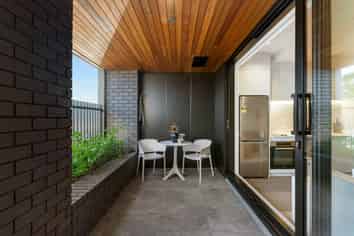 G02/393 Great North Road, Grey Lynn