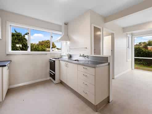5 Belfield Street, Dallington